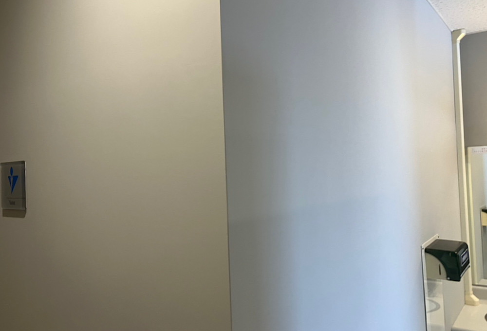 トイレ壁塗装　室内塗装　内部塗装　富山県　Ｆ☆☆☆☆