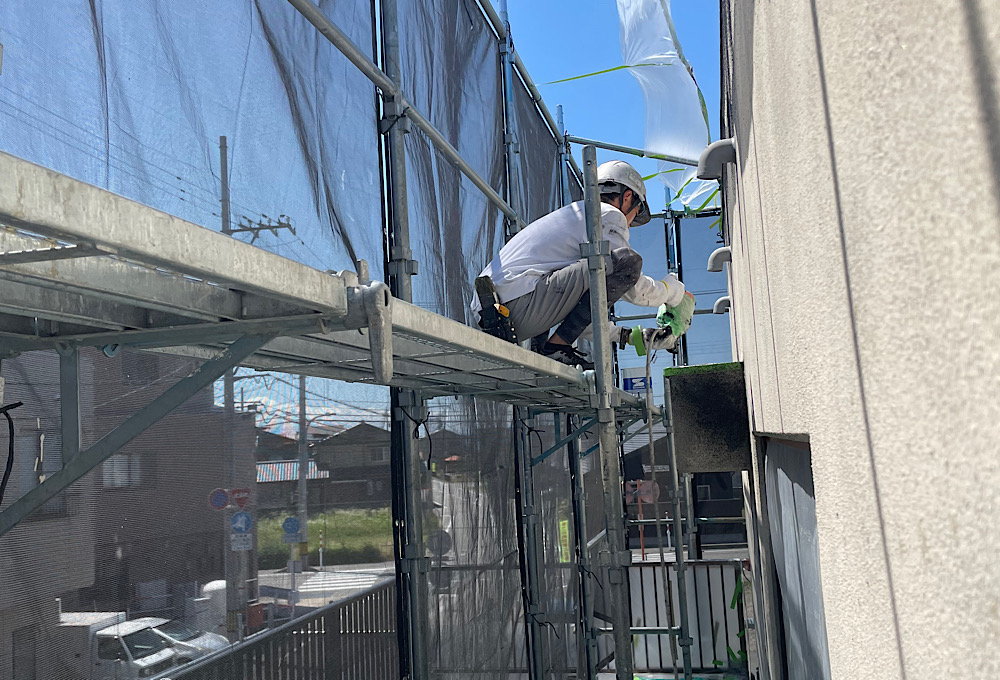 外壁塗装　建築塗装愛富