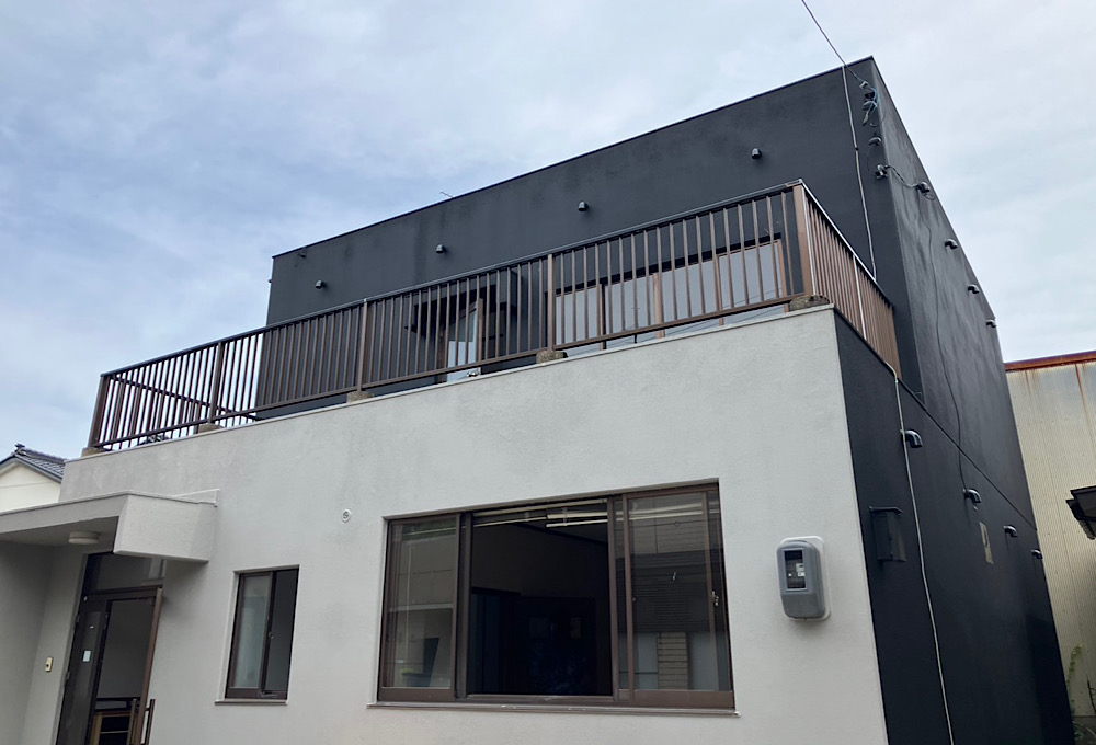塗装工事　外壁塗装　富山県魚津市